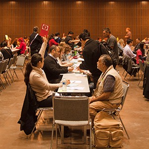 photo of volunteers and clients at citizenship workshop