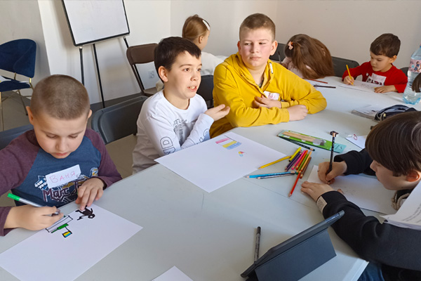 Art and conversation provide a safe outlet for children to work through their trauma, share their feelings, and feel safer. All photos courtesy Galicia Jewish Museum. 