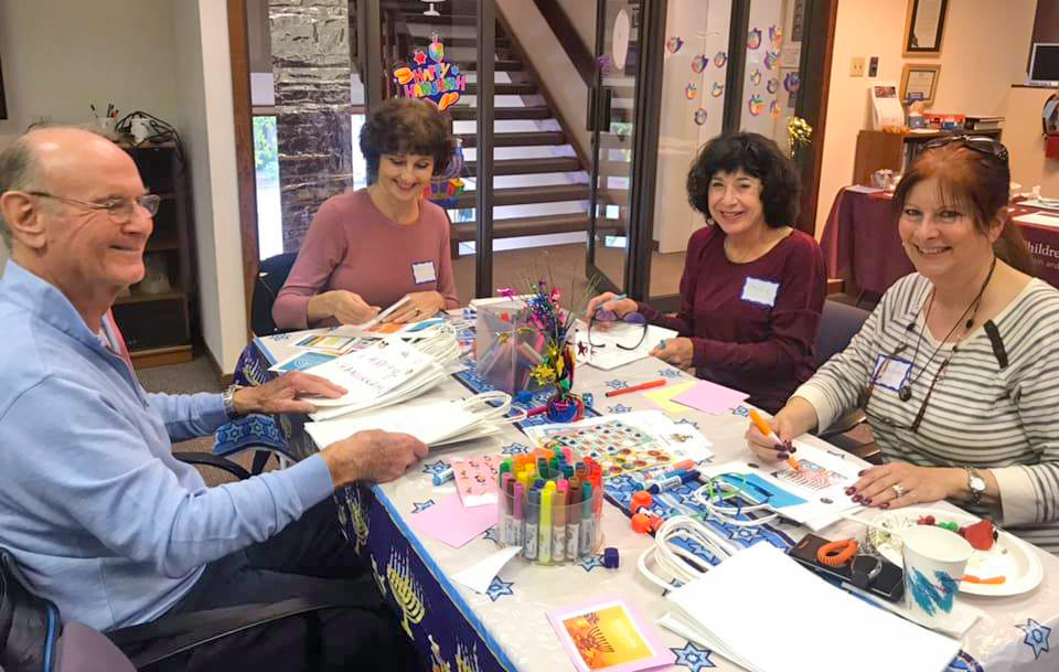 Donna Borok Moss and Other JFCS Marin Volunteer